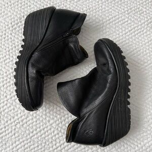 Fly London YIP Black Leather Ankle Boots, Size 38 eur